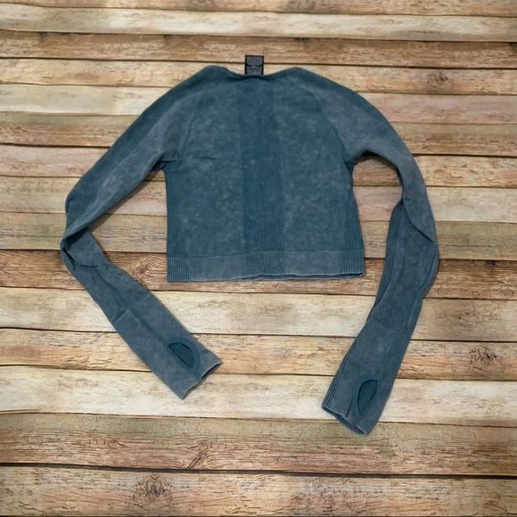 PINK seamless workout top - Picture 2 of 2